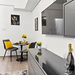 Apartment Brand New - Old Town *