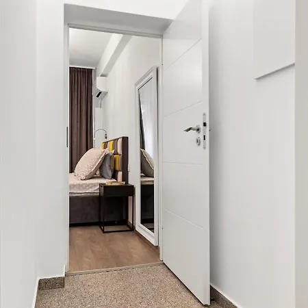 Brand New - Old Town Apartment Bucharest