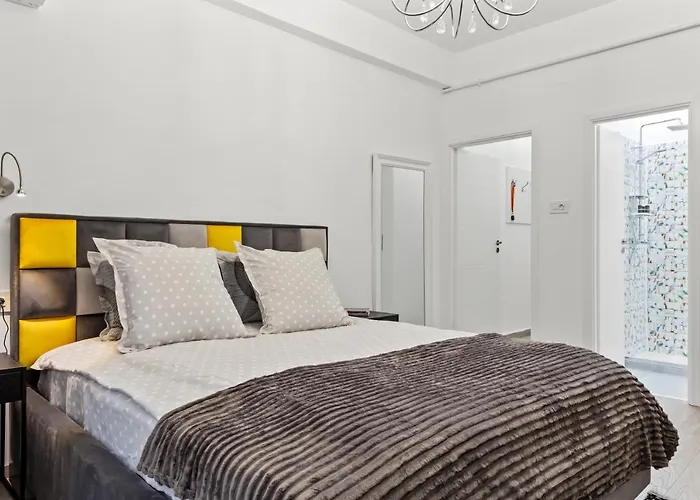 Brand New - Old Town Appartement